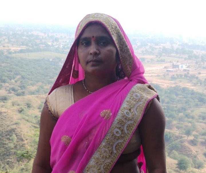 मृतिका की फाइल फोटो