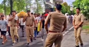 रीलबाज सिपाहियों ने शव यात्रा को भी नहीं बख्शा,अर्थी को कंधा देकर वीडियो कराया शूट,बैकग्राउंड में लगाया इमोशनल गाना*