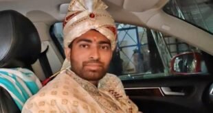 बिजली विभाग का बड़ा करनामा लाइनमैन ने पोल पर चढ़कर दूल्हे के घर की बिजली काटी, निकल रही थी बारात*